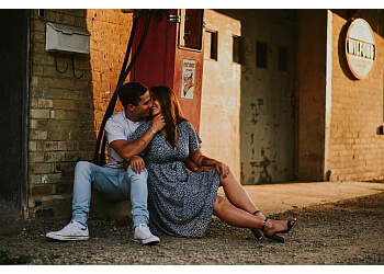 Kitchener wedding photographer Julie Nicole Photography