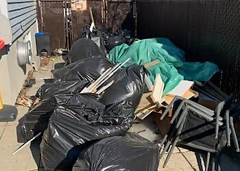 Granby junk removal Debarassage Junk Away