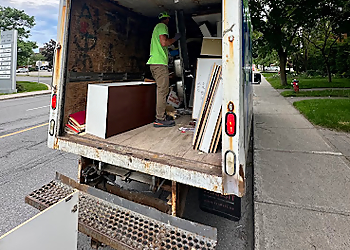 Junk away montreal - Saint Jerome, QC Collecte des ordures - Service Image