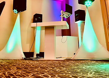 Nanaimo dj Just Right DJ Service