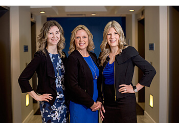 Kelowna Services Financiers Karen Erickson and Kayla Caruana - IG Private Wealth Management