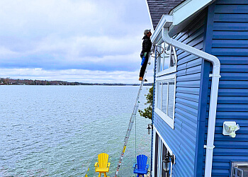 Peterborough window cleaner Kawartha Window Cleaning