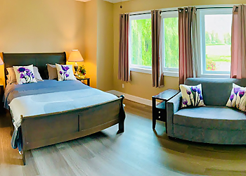 Kilby Lodge - Abbotsford, BC Bed And Breakfast - Guest Room Image