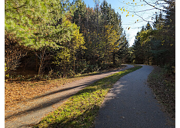 North Bay hiking trail Kinsmen Trail