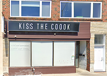 Toronto caterer Kiss The Cook Catering