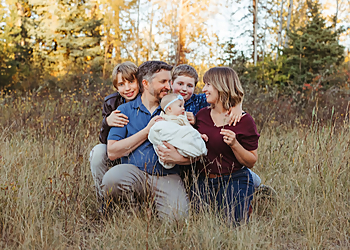 Krystal Baker Photography Krystal Baker Photography - Prince George, BC Babies And Family Photographers - Family Session Image
