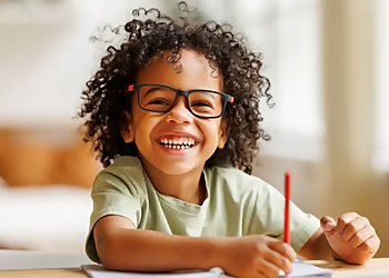 Kumon Math and Reading Centre of Abbotsford - Ten Oaks - Abbotsford, BC Tutoring Centers - Student Image