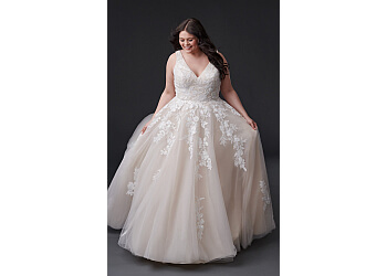 Winnipeg Boutiques De Mariage LA Collection Bridal and Formal Fashions