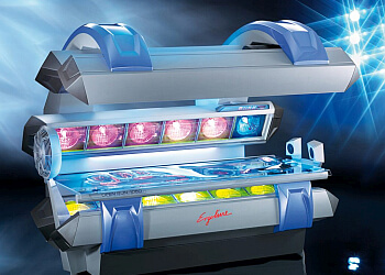 Toronto tanning salon L.A. TAN