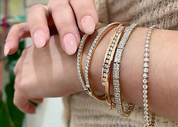 Burnaby jewelry Lugaro Jeweller