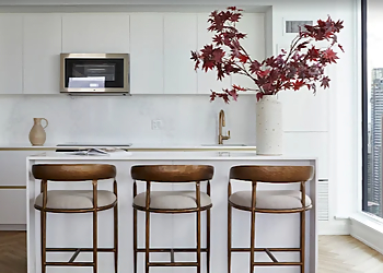 LUX Design - Toronto, ON Interior Designer & Decorators - Dining Room Image