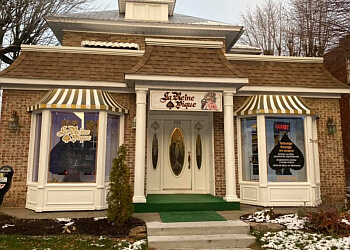 Drummondville tattoo shop La Reine de Pique