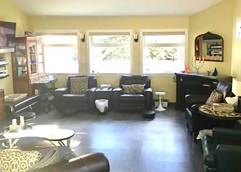 La Solitude Bed Breakfast and Spa - Red Deer, AB Bed And Breakfast - Living Room Image