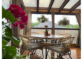 Aurora manual osteopath Ladan Jebheh, DOMP - HANDS OF CARE HOLISTIC HEALTH CENTER INC.