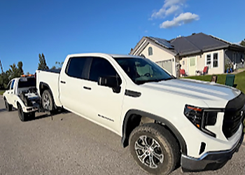 Lakeside Towing and Recovery - Orillia, ON Towing Services - Towing Service Image