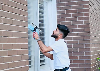 Lambton Window Pros Lambton Window Pros - Sarnia, ON Window Cleaners - Service Image