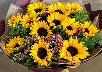 Langley-Highland Flower Shop  - Langley, BC Florists - Service Highlights