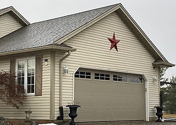 Latch Doors - Welland, ON Garage Door Repair - Project Image