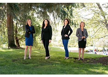 Nanaimo divorce lawyer Laura Allen - DUNCAN ALLEN LAW LLP