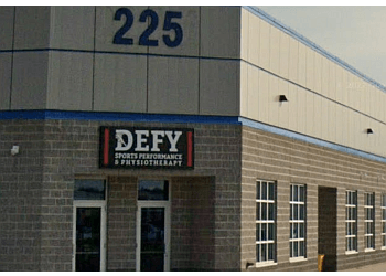 Guelph Physiothérapie Laura Lando, PT, DPT - DEFY SPORTS PERFORMANCE & PHYSIOTHERAPY