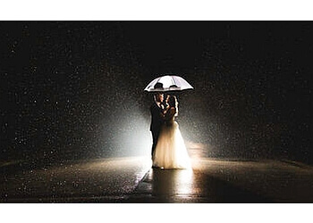 Hamilton wedding photographer Lauren Valvasori Photography