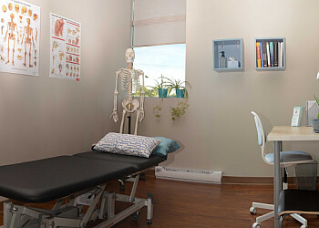 Gatineau Physiothérapie Laurianne Loew, PhD, MSc PT - CLINIQUE PHYSIO FAMILIALE