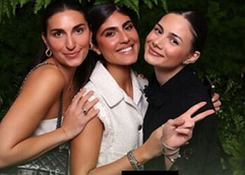 Laval photo booth company Le Fotobooth