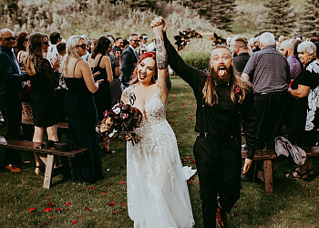 Red Deer wedding photographer Leah Tyler-Szucki Photography