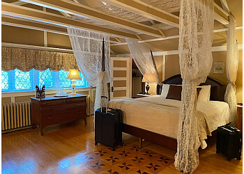 St Johns bed and breakfast Leaside Manor