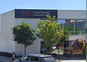Kelowna Avocats Dommages Corporels Lee Turner - DOAK SHIRREFF LAWYERS LLP