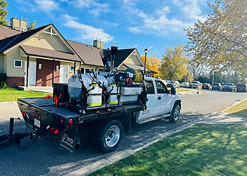 Legacy Landscaping & Groundworks Legacy Landscaping & Groundworks - Lethbridge, AB Service D'Entretien De Pelouse - Truck Image
