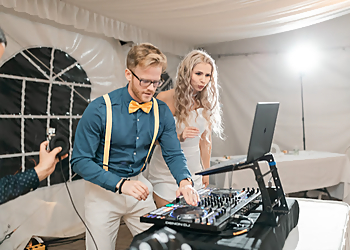 Whitby dj Legendary Sound Wedding DJ Services