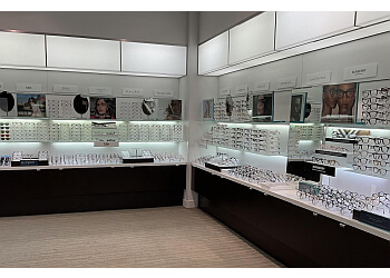 North Vancouver optician LensCrafters North Vancouver