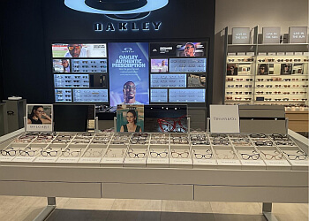 Richmond Hill optician LensCrafters