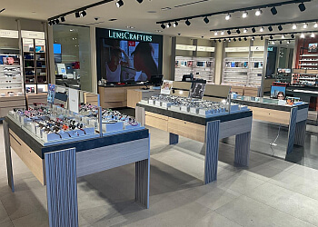 Victoria optician LensCrafters