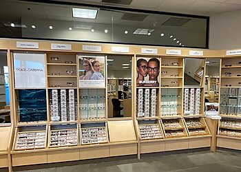Laval optician LensCrafters Le Carrefour Laval