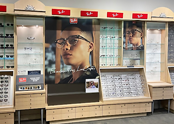 Montreal Opticiens LensCrafters Montreal