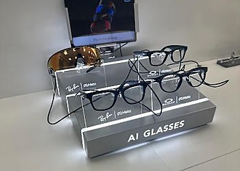 LensCrafters North Vancouver - North Vancouver, BC Opticiens - Glasses Image