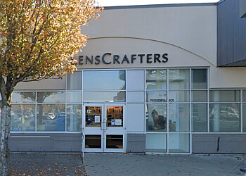 Nanaimo optician LensCrafters Woodgrove Centre image 1