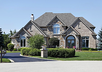 Granby roofing contractor Les Toitures Nadeau & Morin Inc.