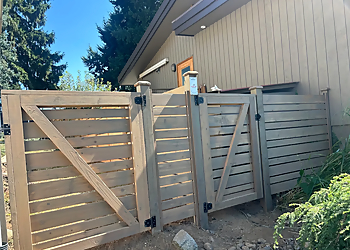 Level Up Fencing - Chilliwack, BC Fencing Contractors - Maintenance Service Image