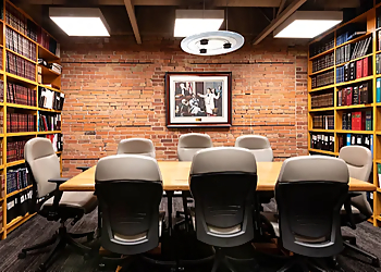 Liberty Law LLP - Edmonton, AB Avocats De La Défense Pénale - Law Office Interior Image