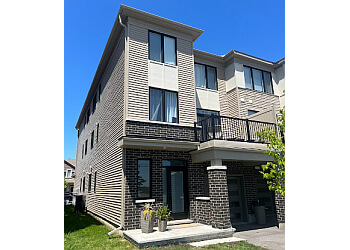 Ottawa gutter cleaner Lifetime Eavestroughing