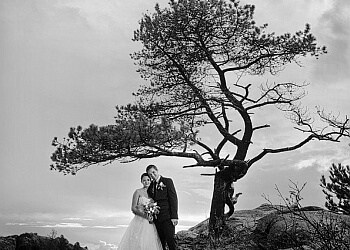 Delta wedding photographer Linda McCague Photography