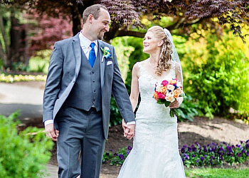 Delta wedding photographer Linda McCague Photography