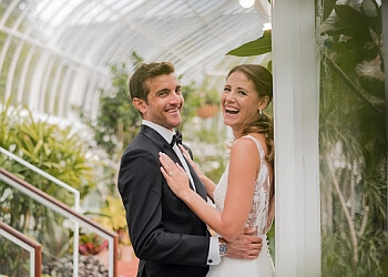 Montreal wedding photographer Lindsay Muciy Photo + Video