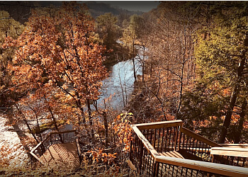 Oakville hiking trail Lions Valley Park