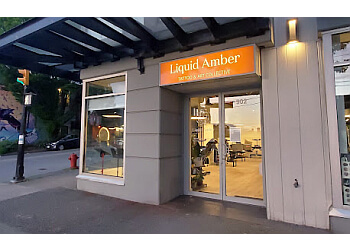 Vancouver Salons de tatouage Liquid Amber Tattoo & Art Collective