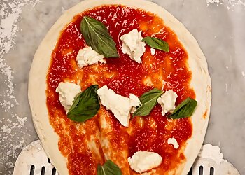 North Vancouver food truck Little Devils Pizza