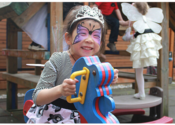 Vancouver face painting Living Magic Entertainment